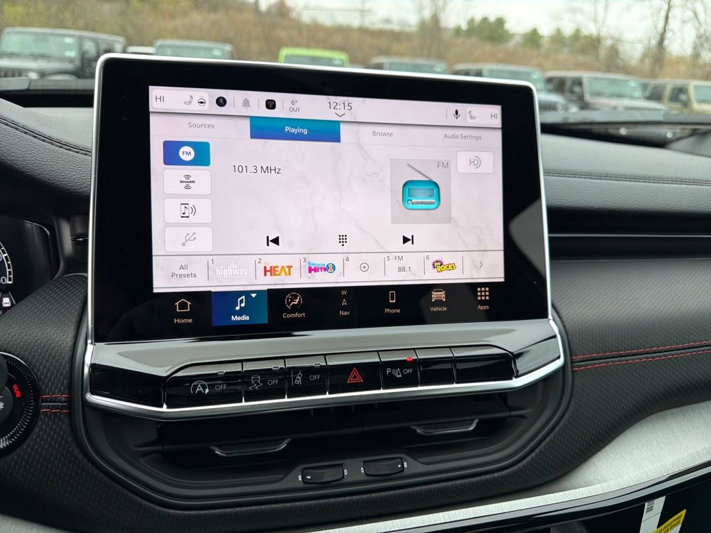 New 2026 Jeep Compass Trailhawk w/ Sun, Sound & Navigation Group image 17