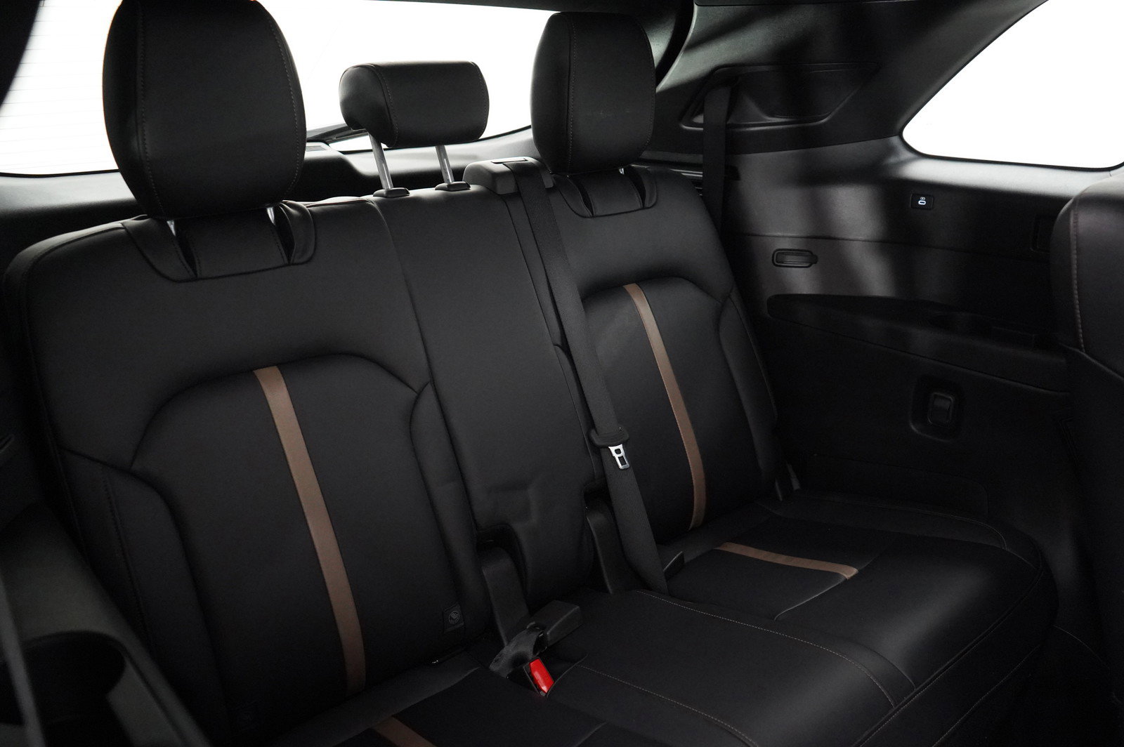 Certified 2024 MAZDA CX-90 Plug-In Hybrid w/ Premium Plus image 14