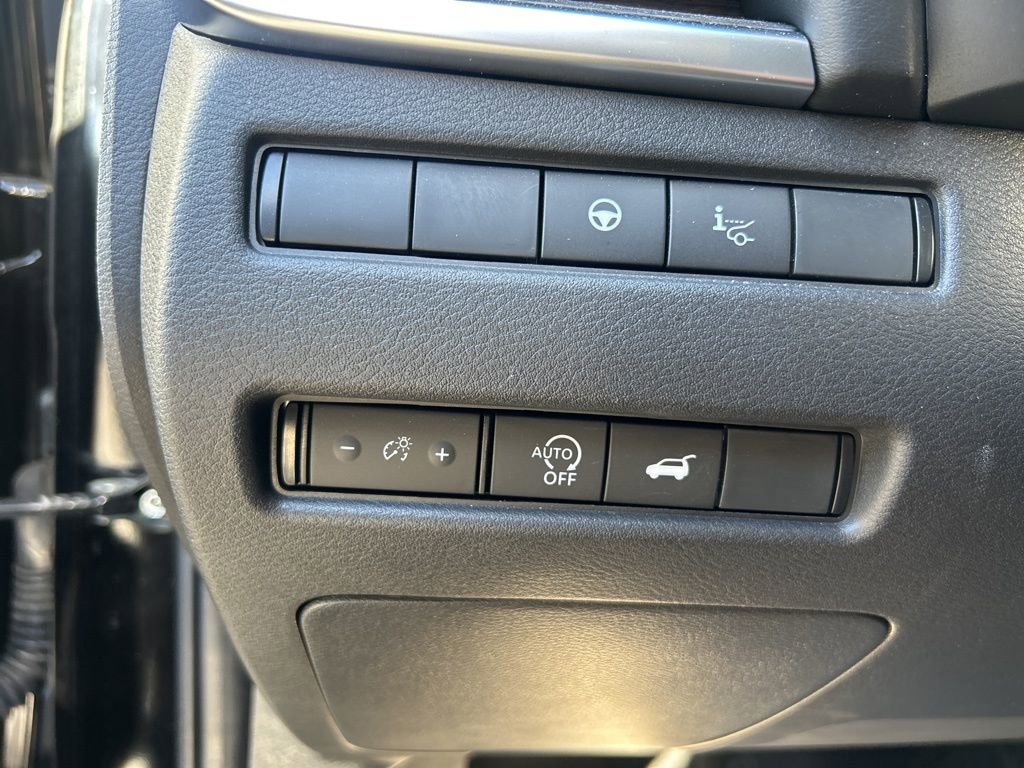 Used 2024 Nissan Rogue Platinum w/ Platinum Premium Package image 25