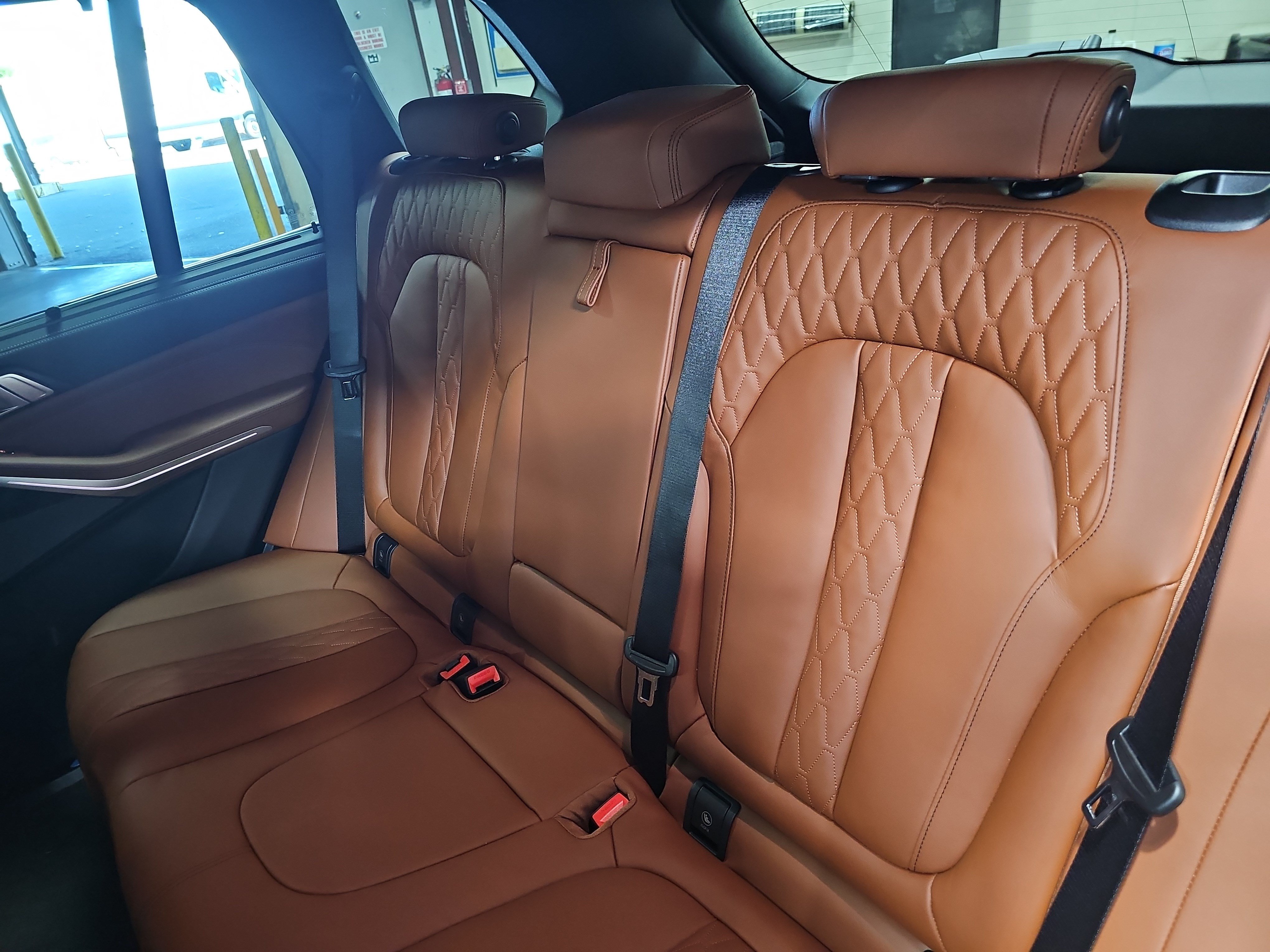 New 2026 BMW X5 xDrive50e w/ Executive Package AWD/4WD image 14