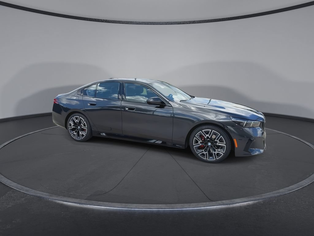 Used 2027 BMW 530i w/ M Sport Package RWD image 2