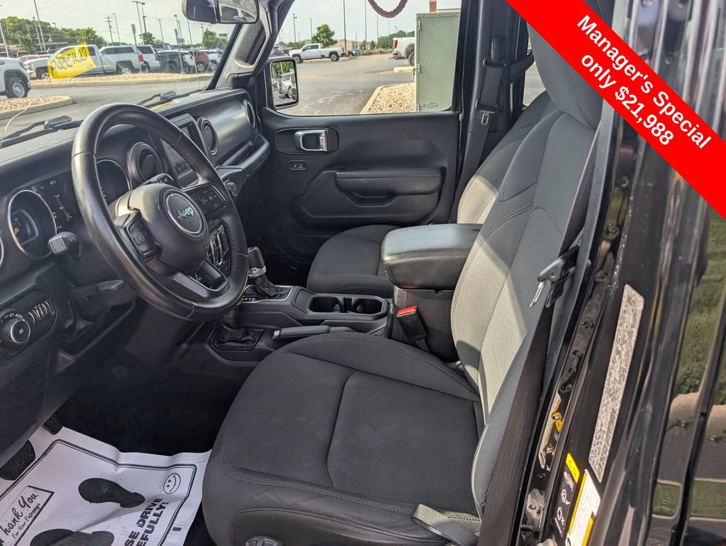 Used 2022 Jeep Wrangler Unlimited Sport AWD/4WD image 12