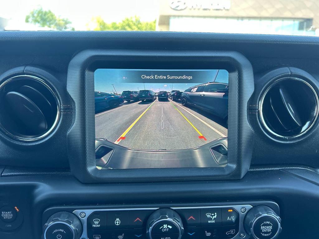 Used 2021 Jeep Gladiator Overland AWD/4WD image 23