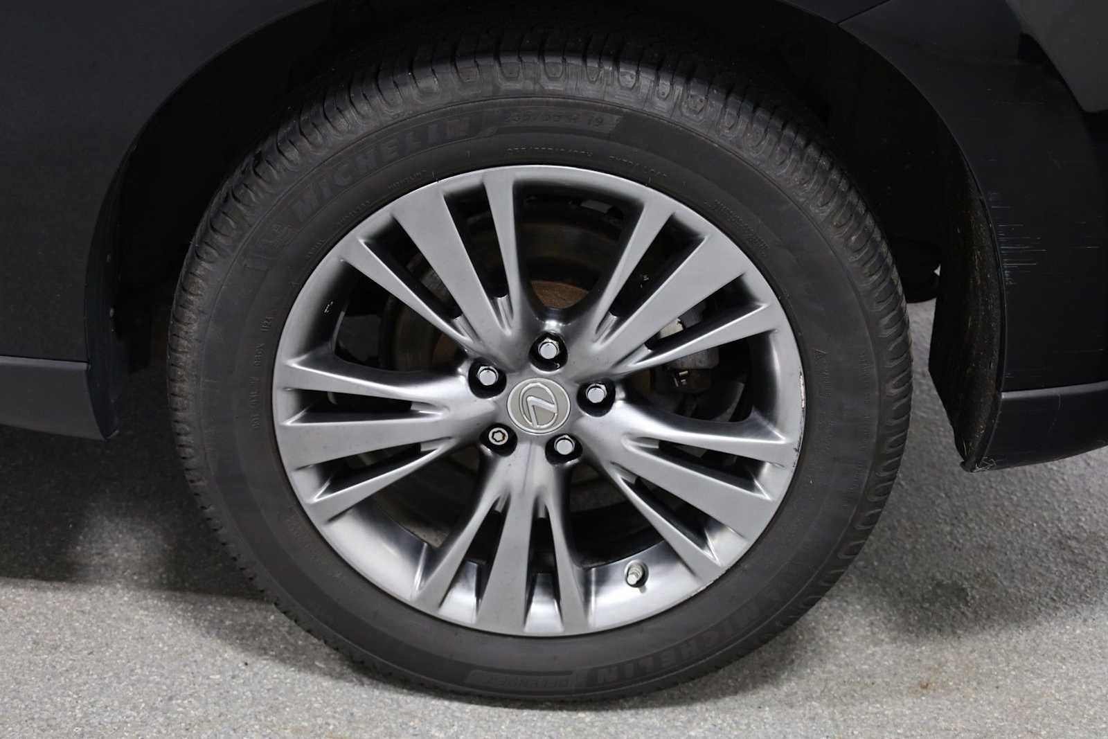 Used 2013 Lexus RX 450h AWD image 36