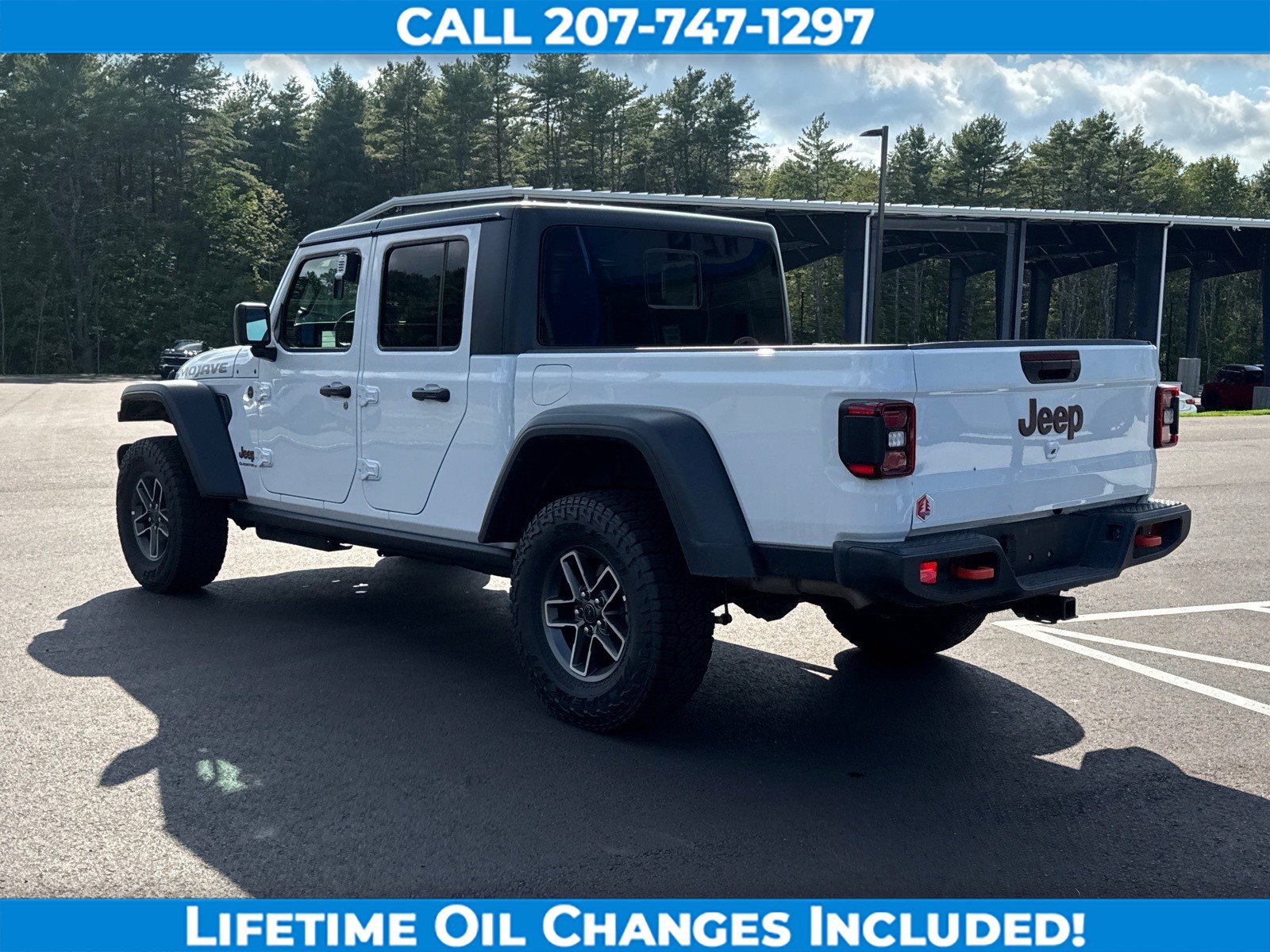 Used 2026 Jeep Gladiator Mojave AWD/4WD image 7