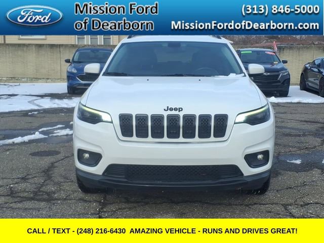 Used 2019 Jeep Cherokee Latitude Plus AWD/4WD image 3