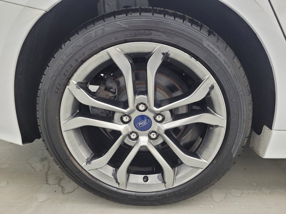 Used 2020 Ford Fusion SEL FWD image 31