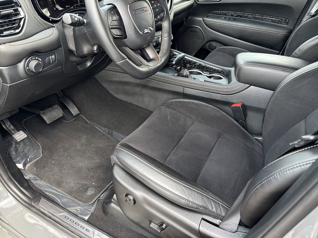 Used 2025 Dodge Durango R/T image 33