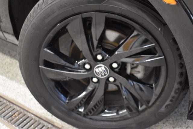 Used 2024 Buick Encore GX Sport Touring AWD/4WD image 28