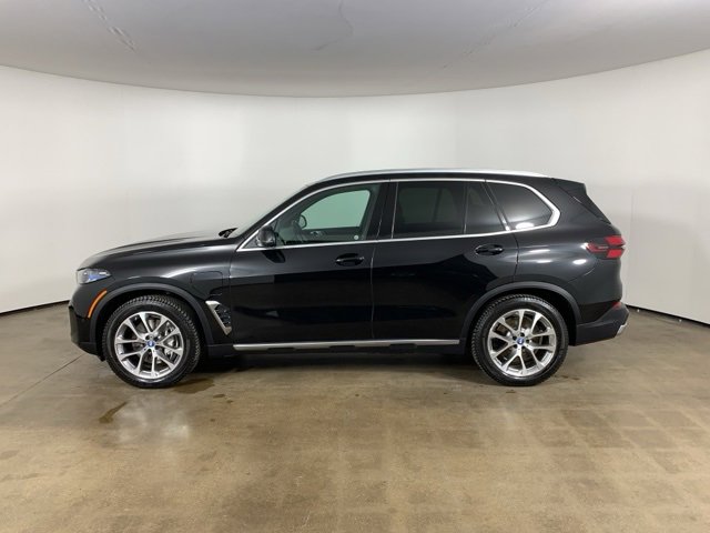 Used 2024 BMW X5 xDrive50e w/ Premium Package image 18