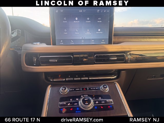 Certified 2021 Lincoln Aviator Reserve AWD/4WD image 19