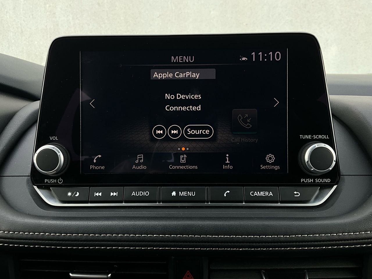 Used 2025 Nissan Rogue SV image 29