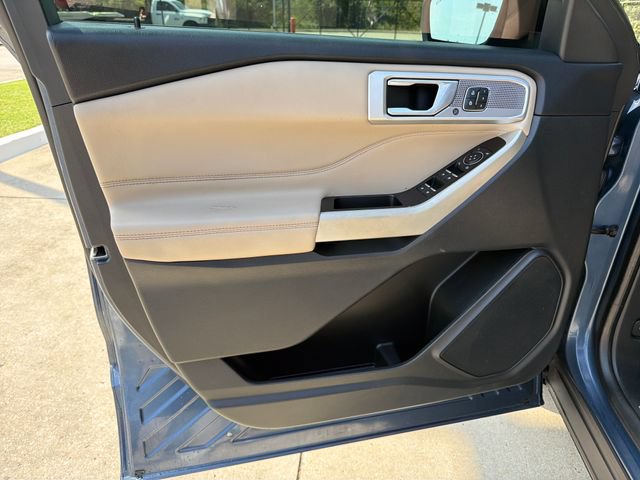 Used 2020 Ford Explorer Limited AWD/4WD image 12