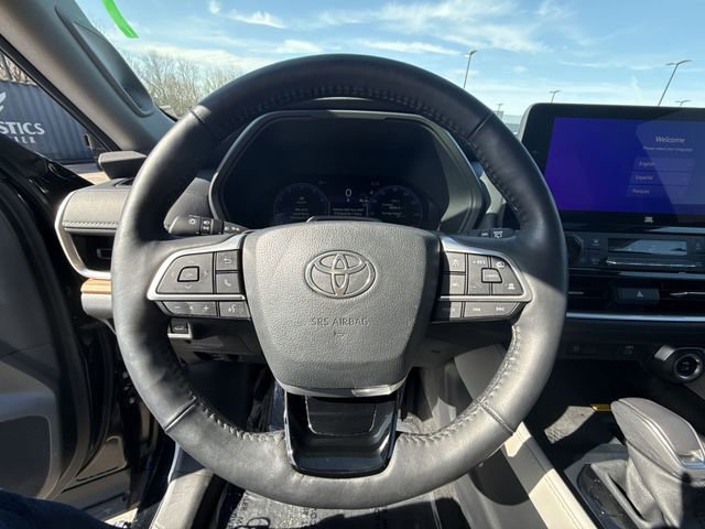 Used 2024 Toyota Grand Highlander XLE image 14