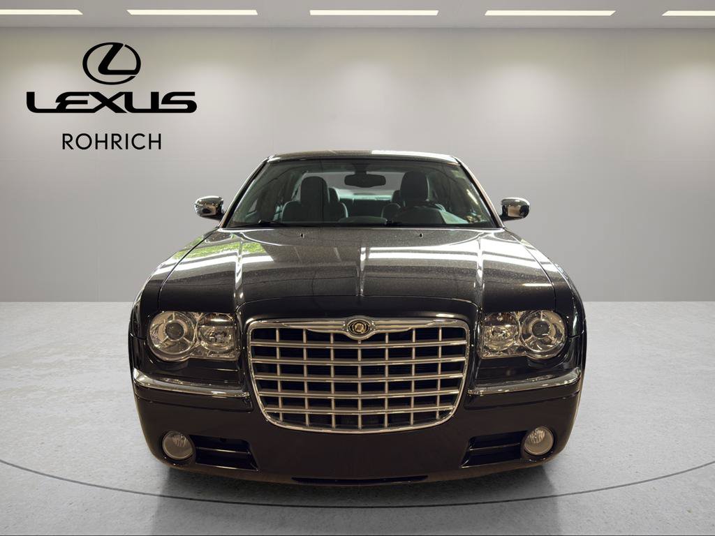 Used 2005 Chrysler 300 C w/ Sound Group II RWD image 2