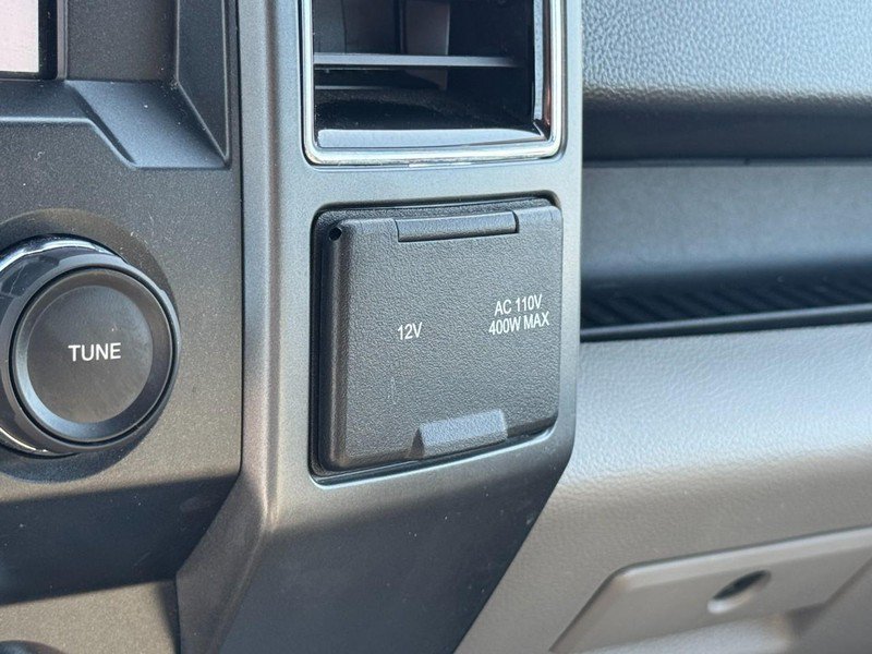 Used 2019 Ford F150 XLT w/ Equipment Group 302A Luxury AWD/4WD image 19
