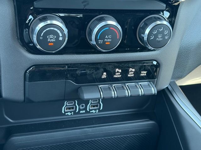 New 2026 RAM 1500 Express AWD/4WD image 20