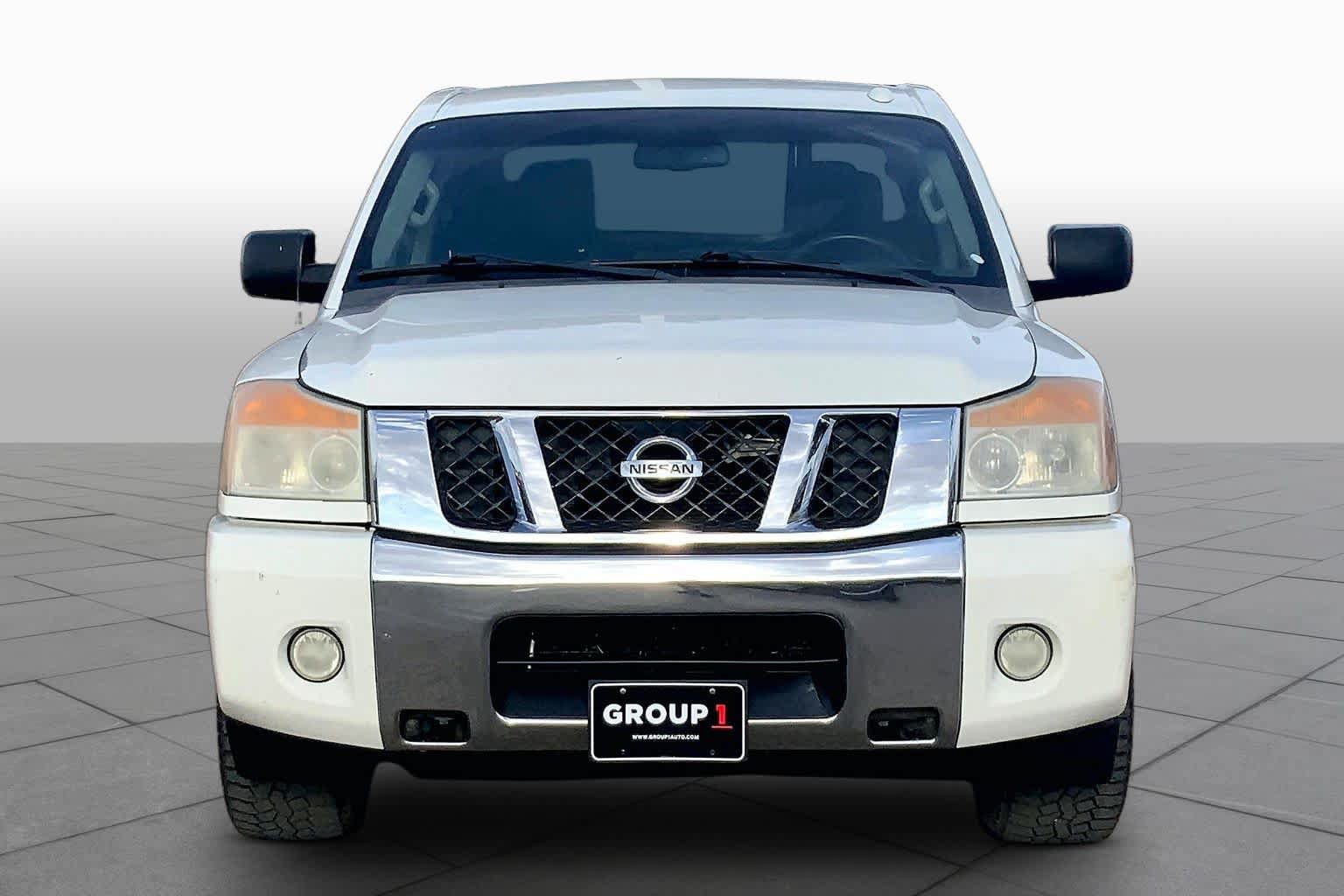Used 2014 Nissan Titan SV w/ SV Value Truck Package RWD image 4