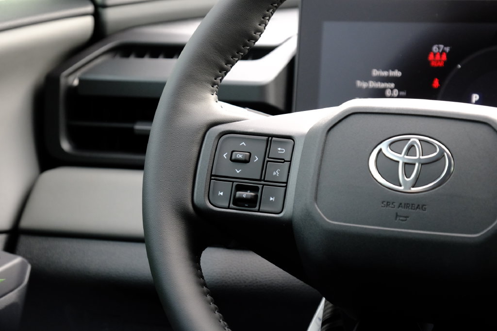 New 2026 Toyota RAV4 XSE AWD/4WD image 15