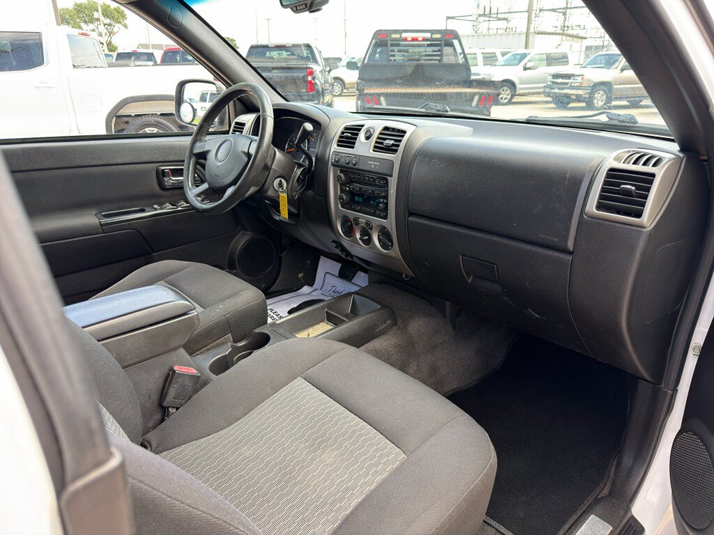 Used 2010 Chevrolet Silverado 2500 LT w/ Interior Plus Package AWD/4WD image 11