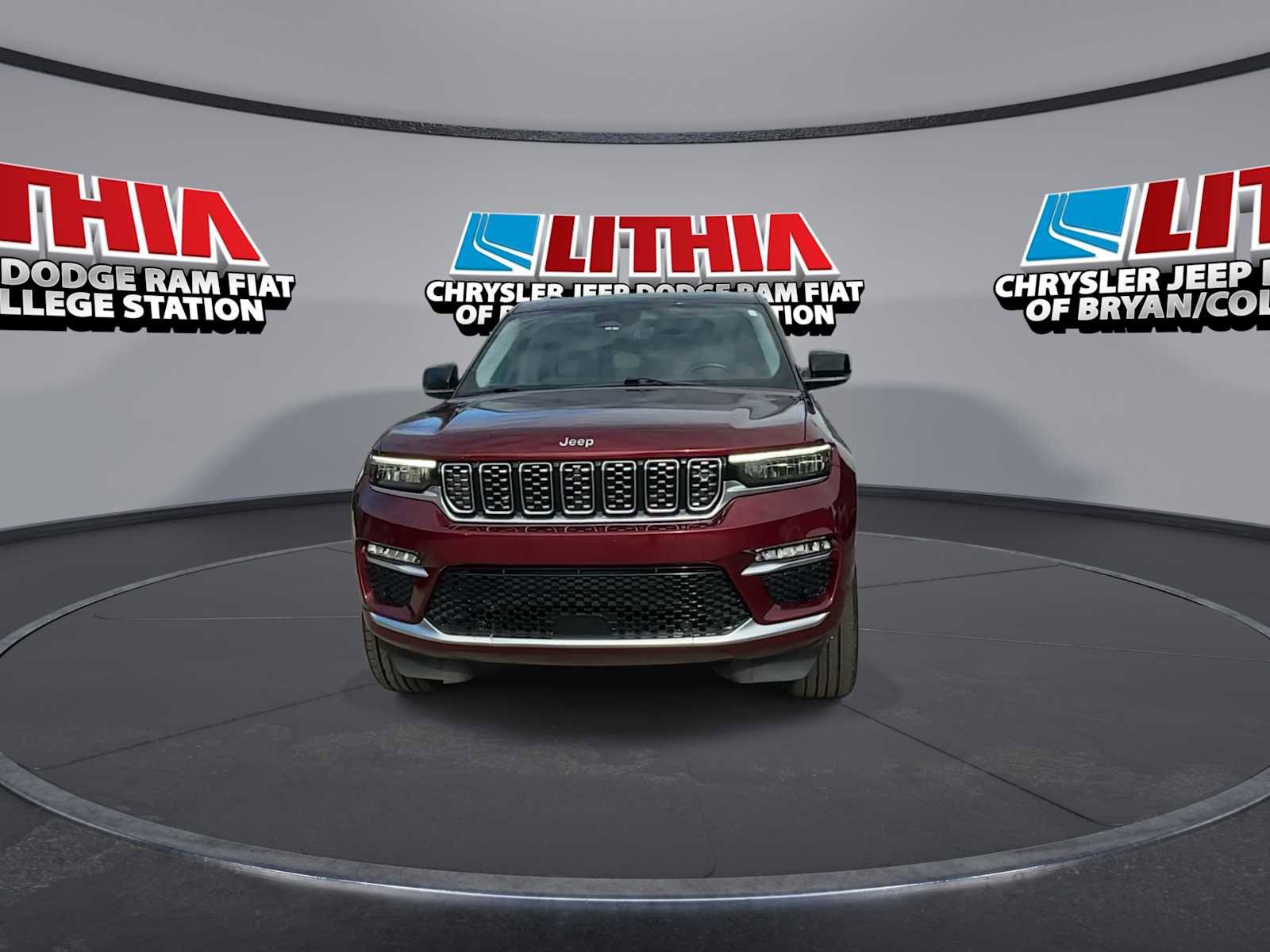 Used 2022 Jeep Grand Cherokee Summit w/ Adv Protech Group IV AWD/4WD image 3