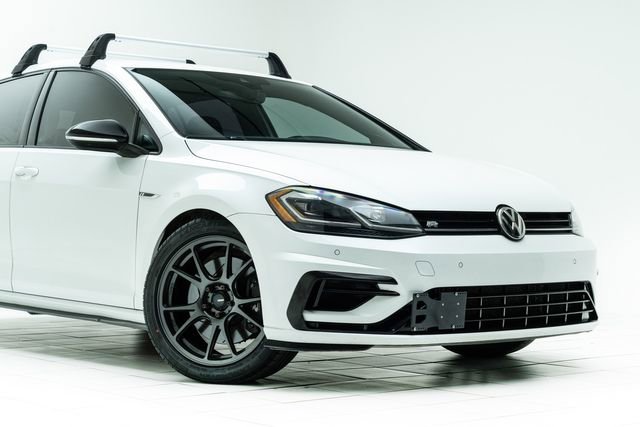 Used 2018 Volkswagen Golf R 4-Door image 4