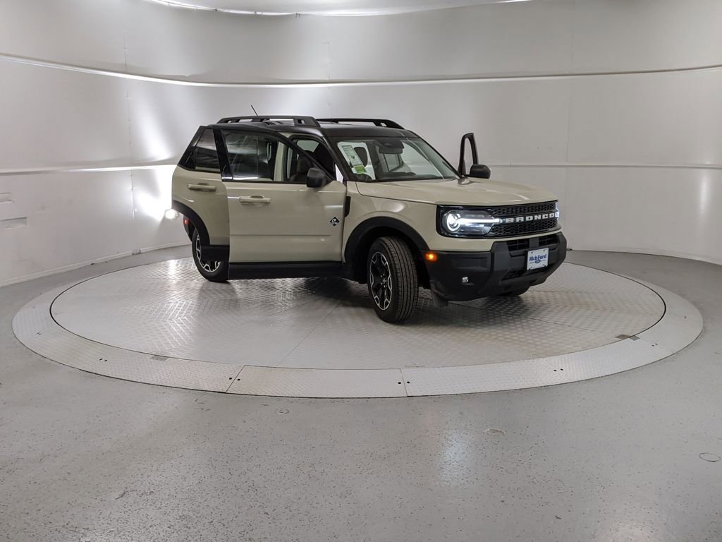 New 2025 Ford Bronco Sport Outer Banks image 7