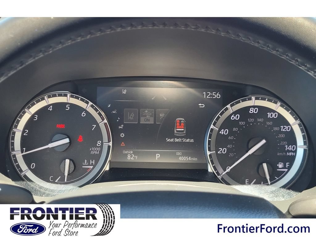 Used 2022 Toyota Highlander XSE AWD/4WD image 9