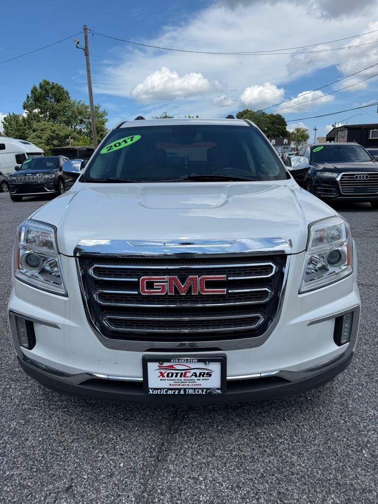 Used 2017 GMC Terrain SLT FWD image 3