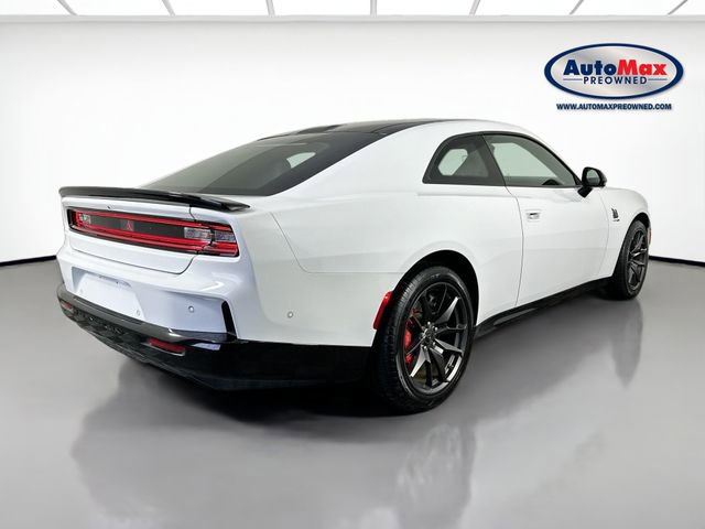 Used 2024 Dodge Charger Daytona Scat Pack w/ Plus Group AWD/4WD image 2