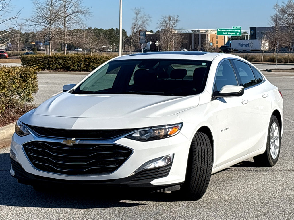 Used 2024 Chevrolet Malibu LT image 3