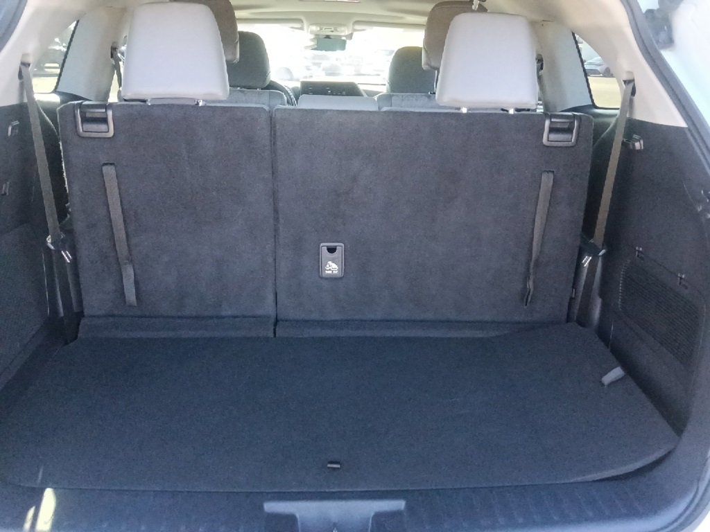 Used 2023 Toyota Highlander Bronze Edition image 30