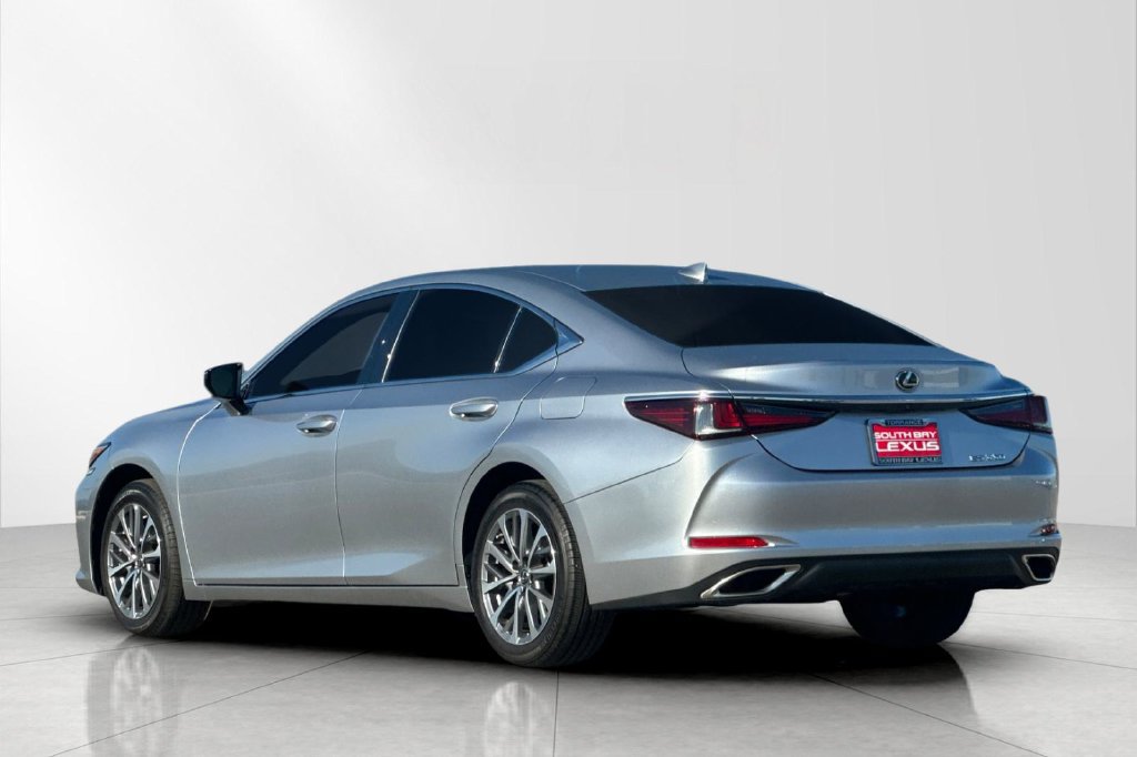 Used 2025 Lexus ES 350 w/ Accessory Package (Z1) FWD image 4