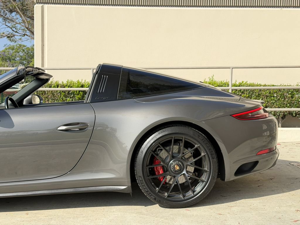 Used 2019 Porsche 911 Targa 4S AWD/4WD image 19