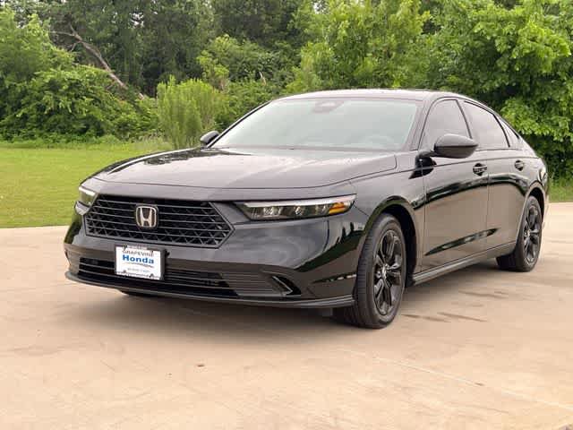 Certified 2025 Honda Accord SE image 2