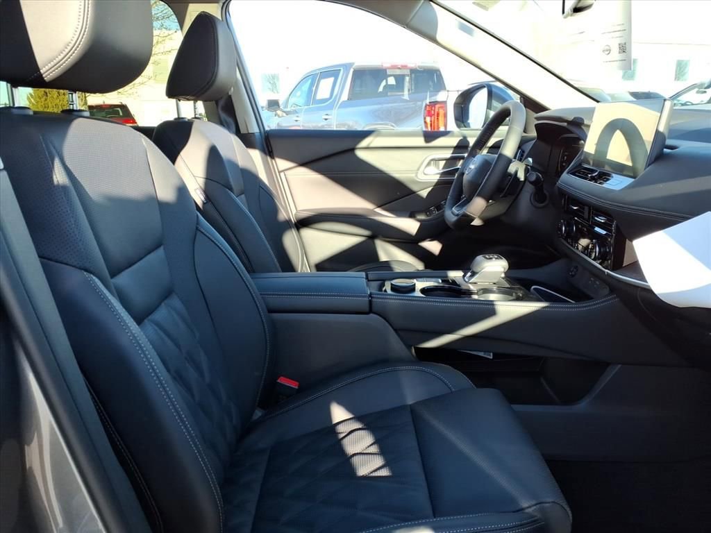 New 2026 Nissan Rogue Platinum w/ Tech Package image 7