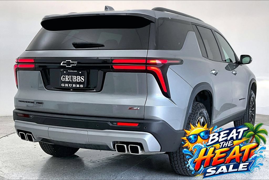 Used 2025 Chevrolet Traverse Z71 AWD/4WD image 14