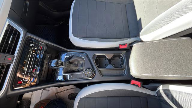 New 2026 Volkswagen Taos SE image 24