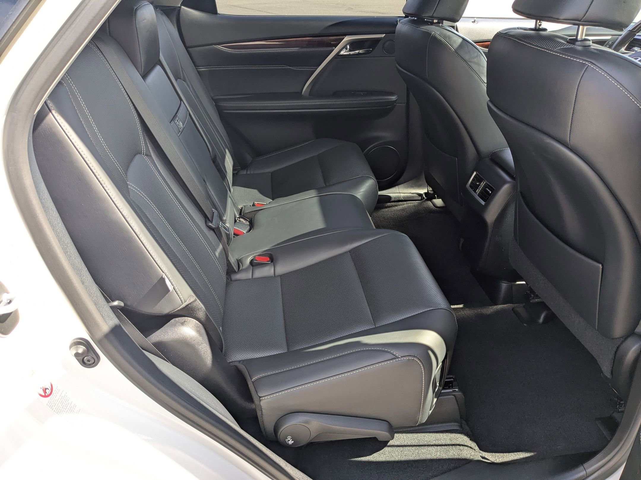 Used 2018 Lexus RX 350L FWD w/ Premium Package image 28