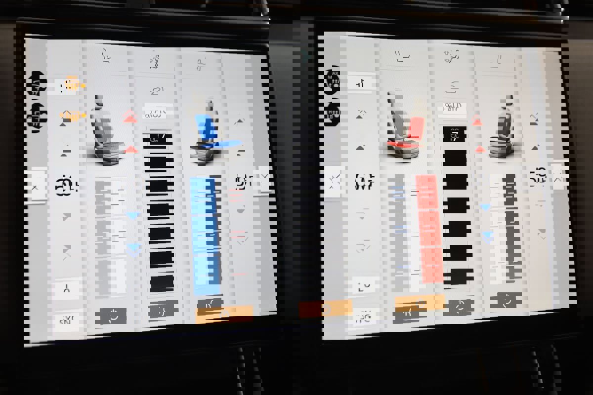 Used 2025 Land Rover Range Rover Velar Dynamic SE image 8