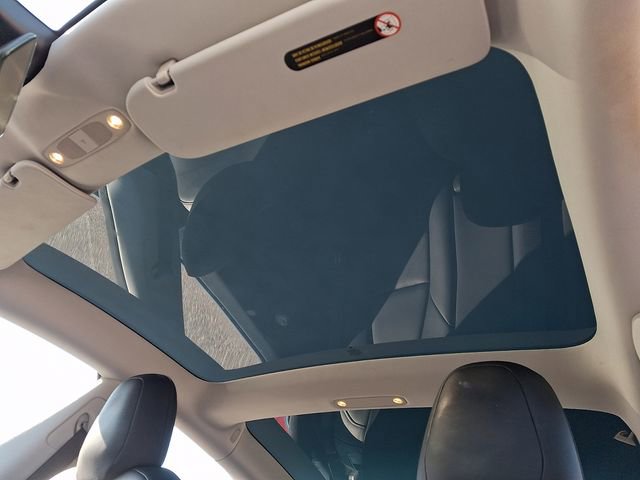 Used 2018 Tesla Model 3 Long Range image 16