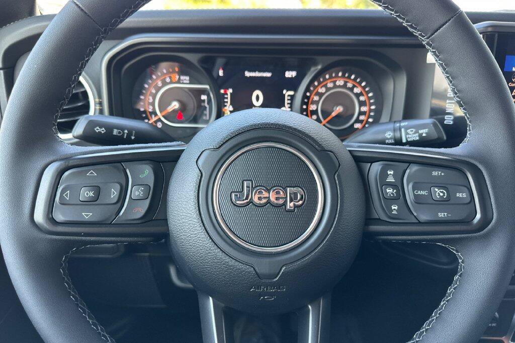 New 2026 Jeep Gladiator Sport AWD/4WD image 22