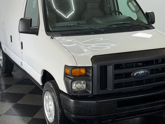 Used 2011 Ford E-150 and Econoline 150 w/ Commercial Cargo Van Pkg RWD image 2