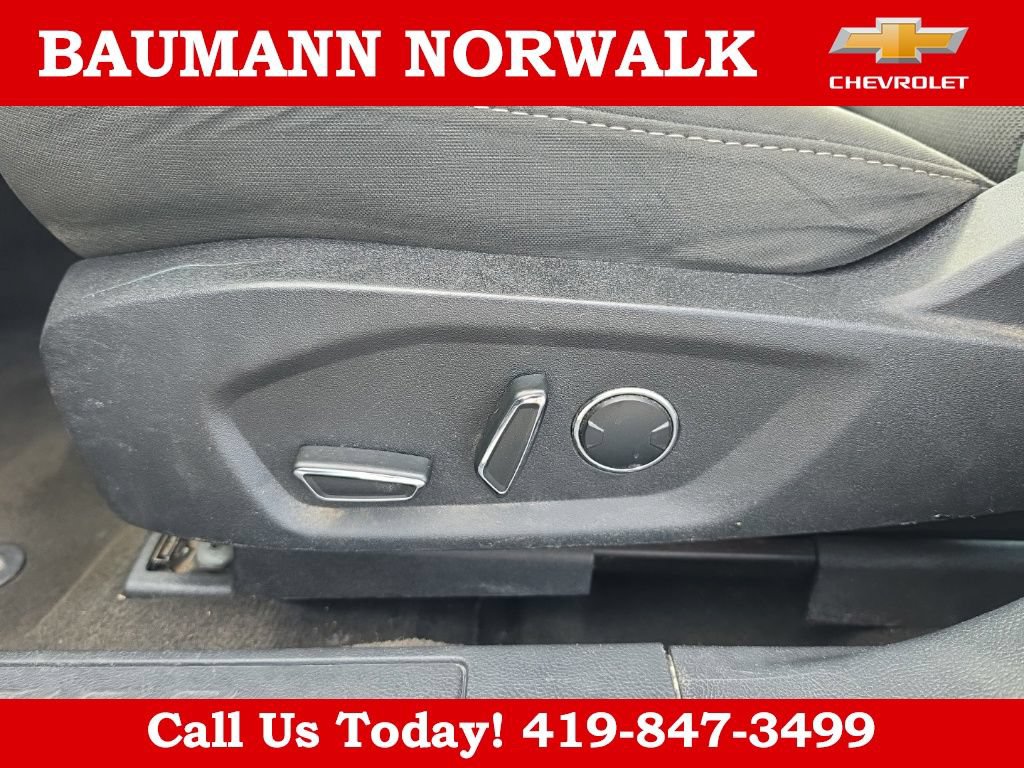 Used 2017 Ford Fusion SE w/ Fusion SE Technology Package FWD image 31