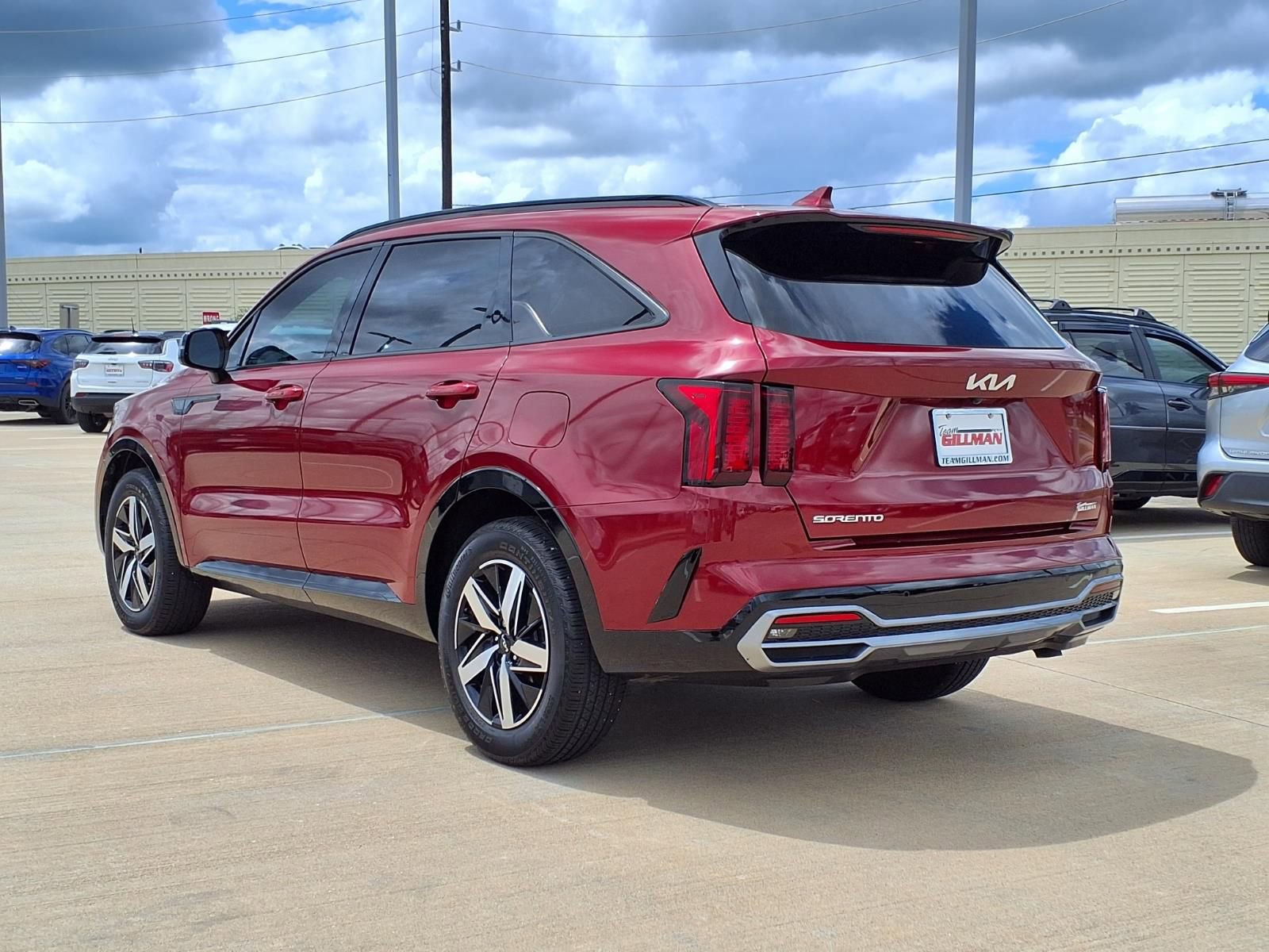 Used 2023 Kia Sorento EX FWD image 2