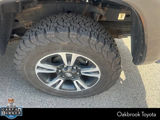 Used 2016 Toyota Tacoma TRD Sport w/ Towing Package AWD/4WD image 6