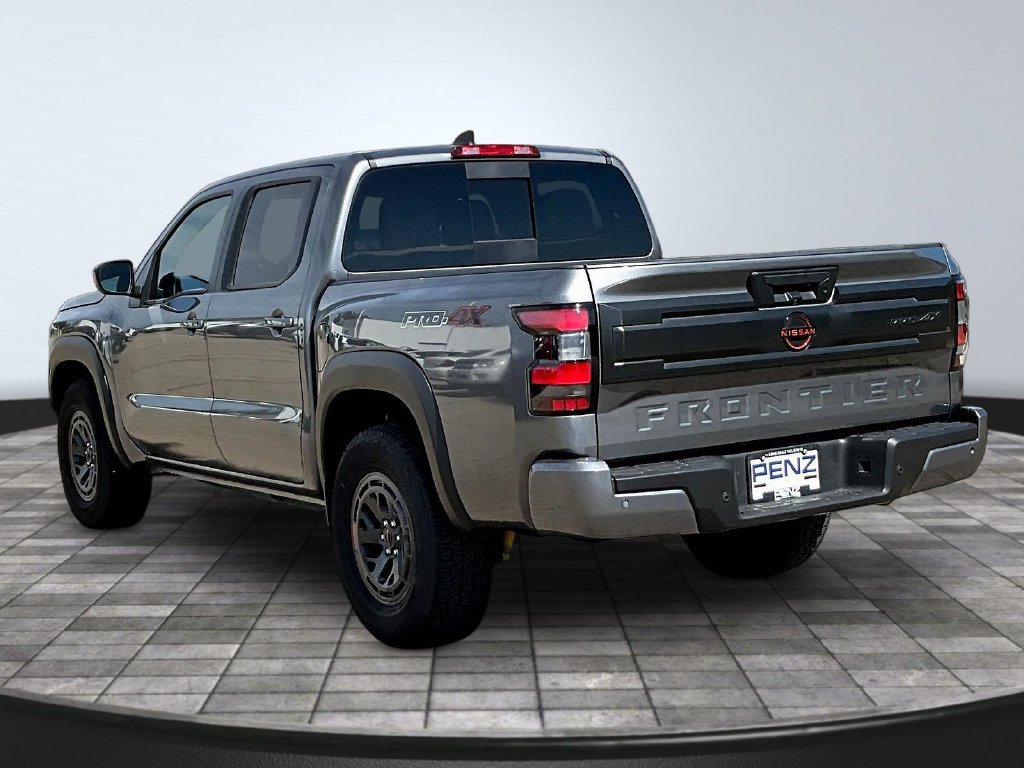 Used 2026 Nissan Frontier PRO-4X AWD/4WD image 5