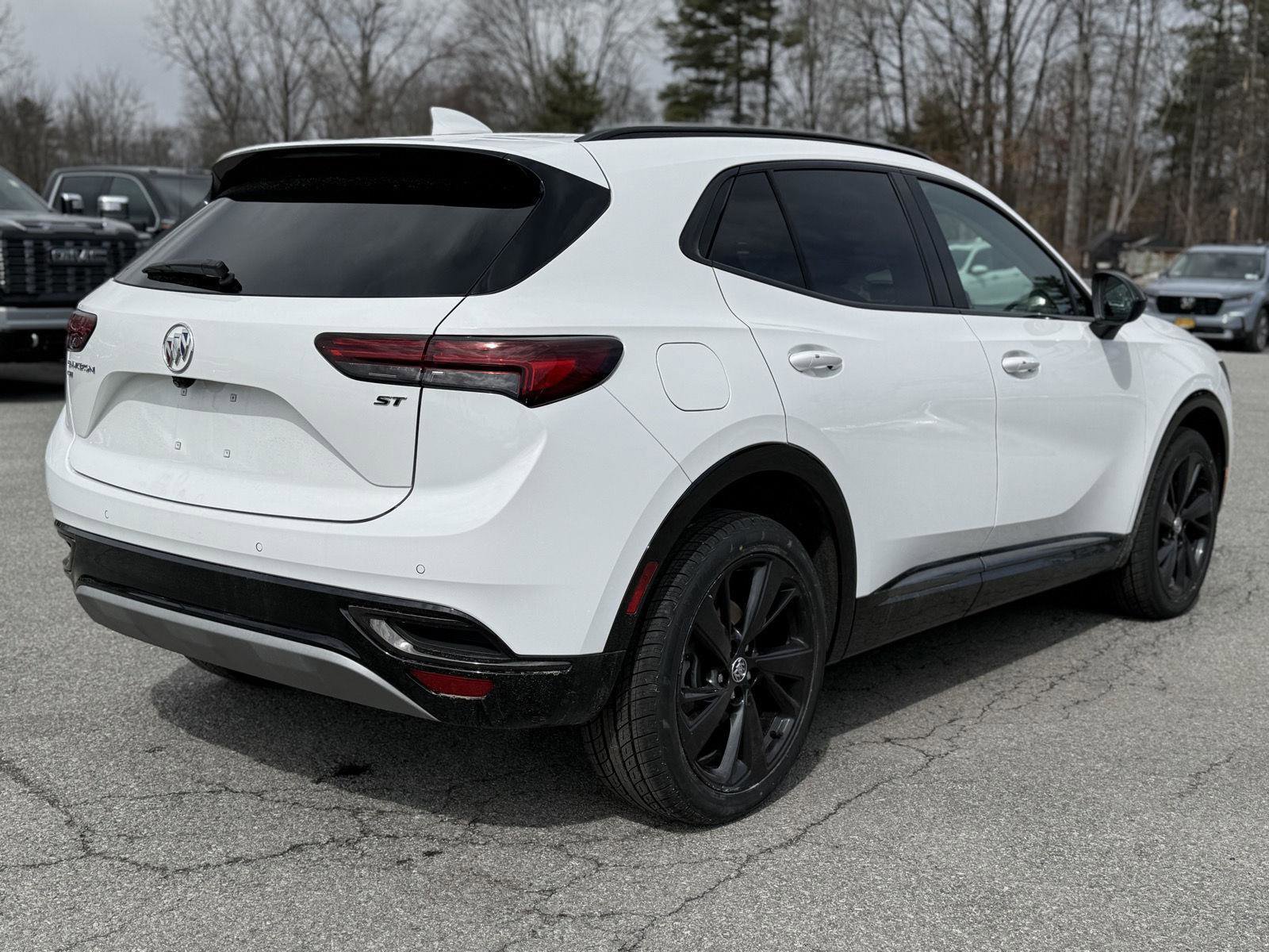 Certified 2023 Buick Envision Essence w/ Sport Touring Package image 5