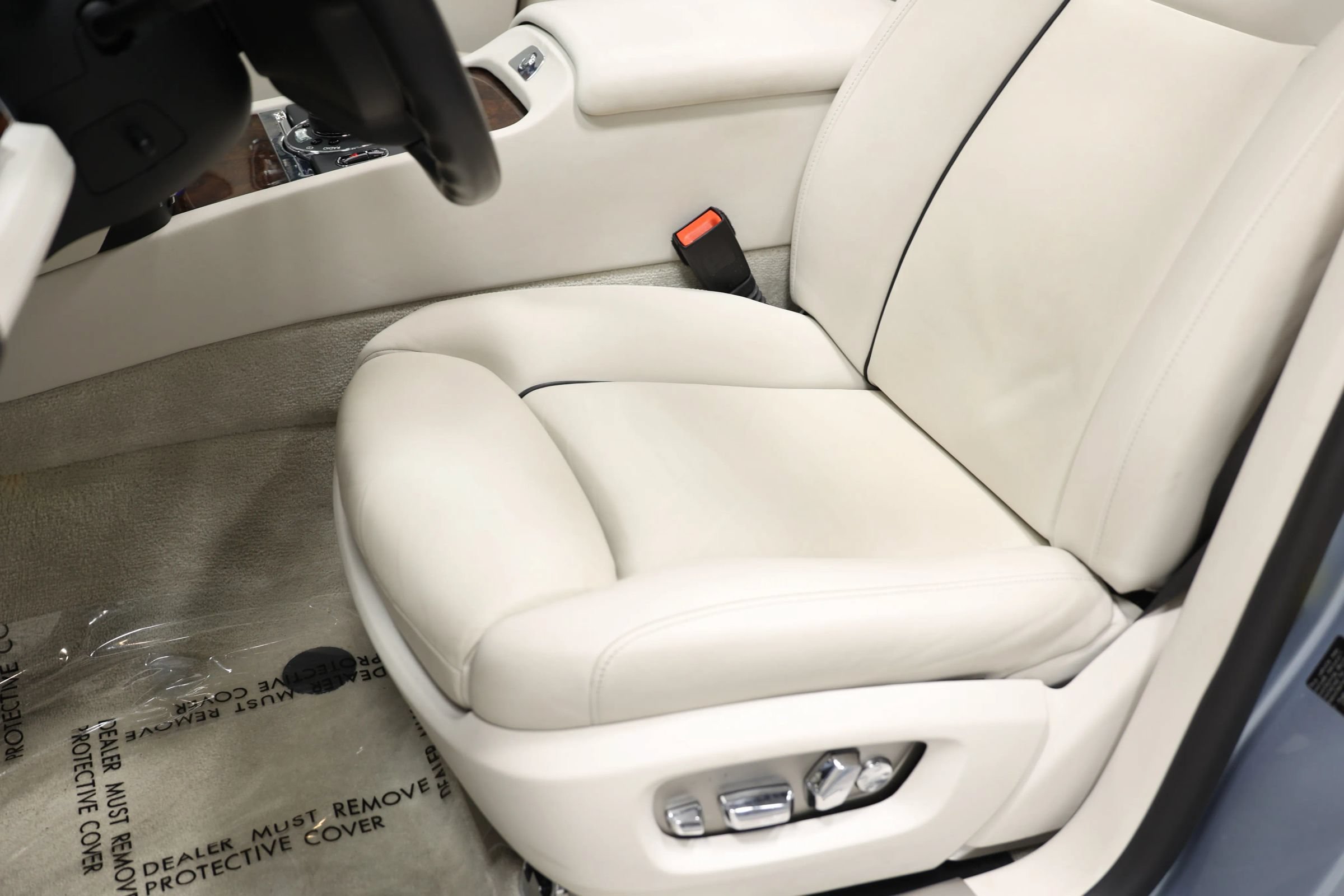 Used 2017 Rolls-Royce Ghost RWD image 21
