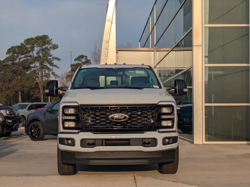 New 2026 Ford F350 Lariat w/ Black Appearance Package image 8